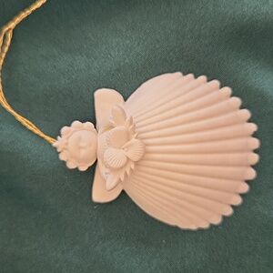 Miniture Viola Angel Ornament/Figurine 1997. Made In USA.